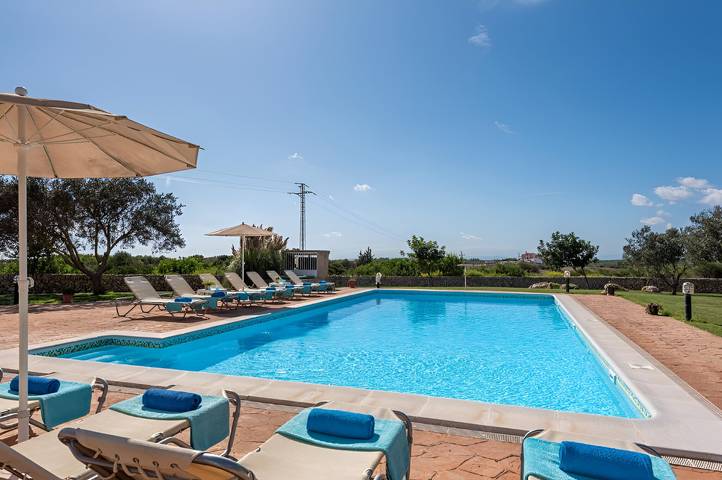 Chalet para 12 personas, con terraza y jardín, Se admiten mascotas en Menorca - 4