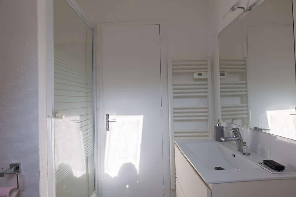 Entire apartment, L'appart K-bane -wifi Fibre- Checkin Auto- 2 p in Le Mans, Sarthe