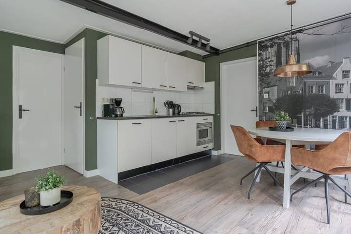 Bungalow für 4 Personen, mit Seeblick und Terrasse sowie Balkon/Terrasse in den Niederlande - 2