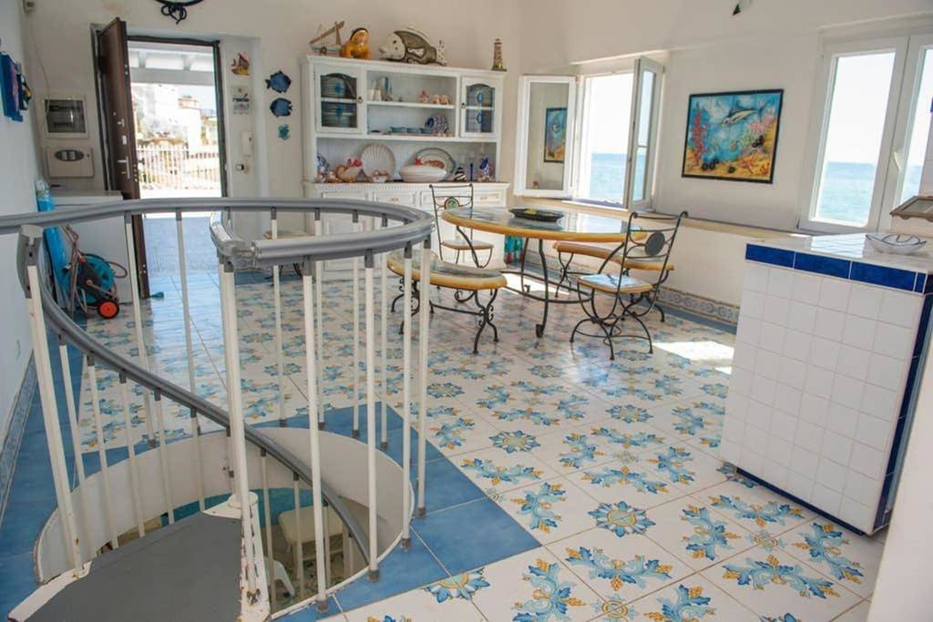 Three-Bedroom Villa in Anzio, Provincia di Roma