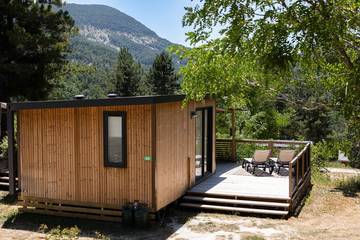 Wohnwagen für 2 Personen, mit Balkon/Terrasse und Terrasse in der Verdonschlucht