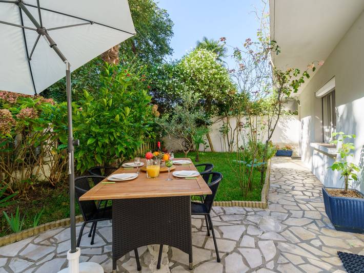 Apartamento de vacaciones para 4 personas, con terraza y jardín - 1