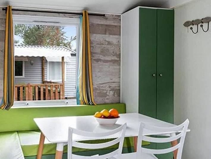 Camping Domaine des Iscles - Mobilheim 6 personen - Classic | 3 Schlafz. | 6 Pers. | Erhöhte Terrasse | Klimaanlage in La Roque-d'Anthéron, Aix-en-Provence und Umgebung