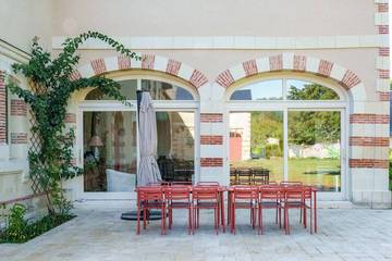 Location de vacances pour 15 personnes, avec jardin et terrasse à Saint-Benoît-la-Forêt