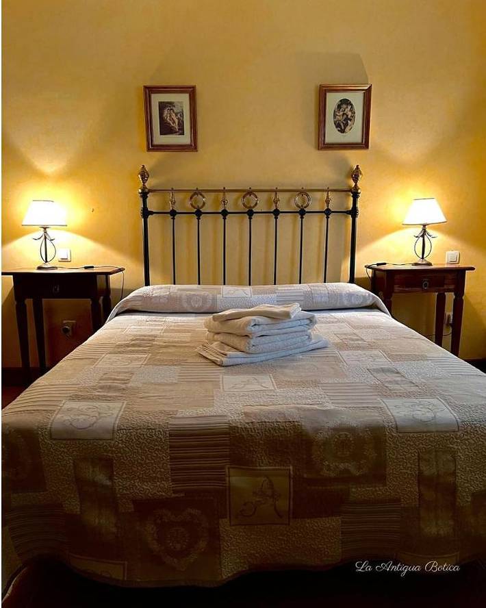 Casa rural para 14 personas, con Balcón y Terraza en Casas del Castañar - 4