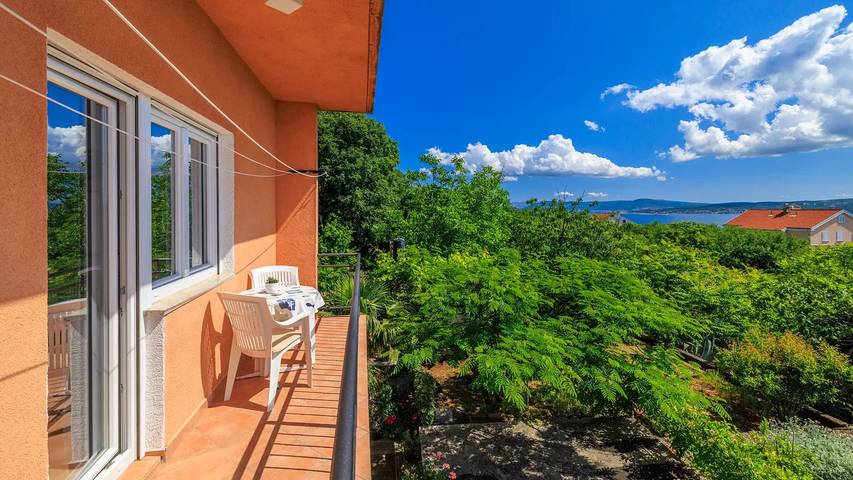 Ferienwohnung für 4 Personen, mit Terrasse in Dramalj