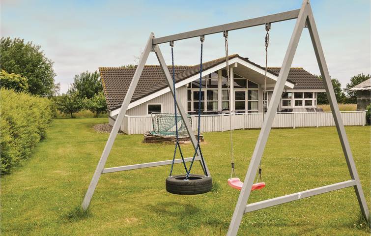 Ferienhaus für 10 Personen, mit Whirlpool und Garten sowie Sauna und Terrasse auf Fünen - 4