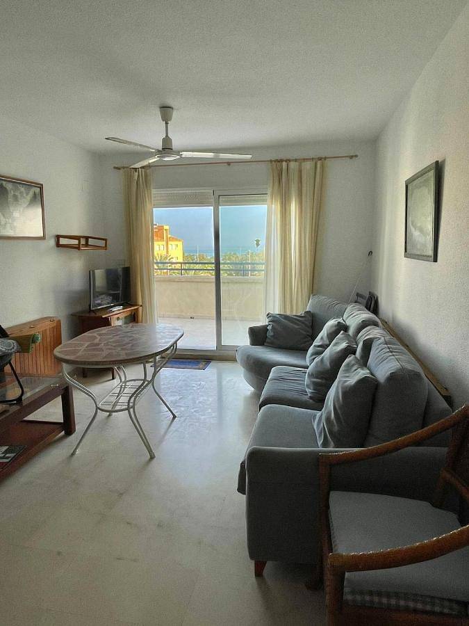 Apartamento de vacaciones para 4 personas, con piscina y vistas además de terraza y jardín - 1