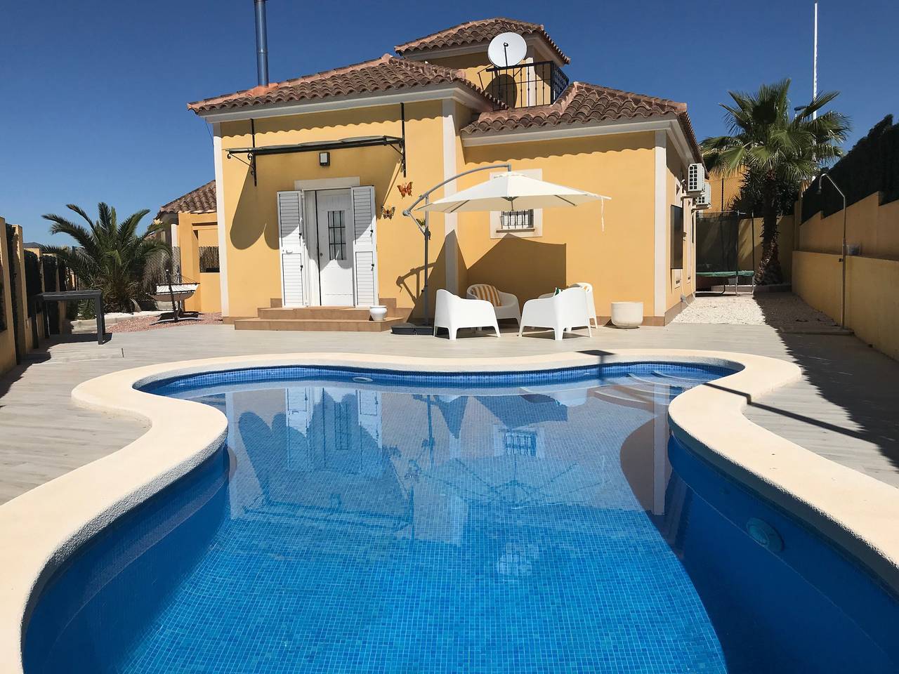 Maison de vacances 'Villa Estrella with Private Pool' avec piscine privée, terrasse privée et Wi-Fi in Mazarron Country Club, Mazarrón