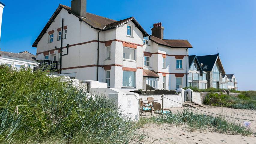 Cottage for 4 people, with garden, with pets in Rhosneigr
