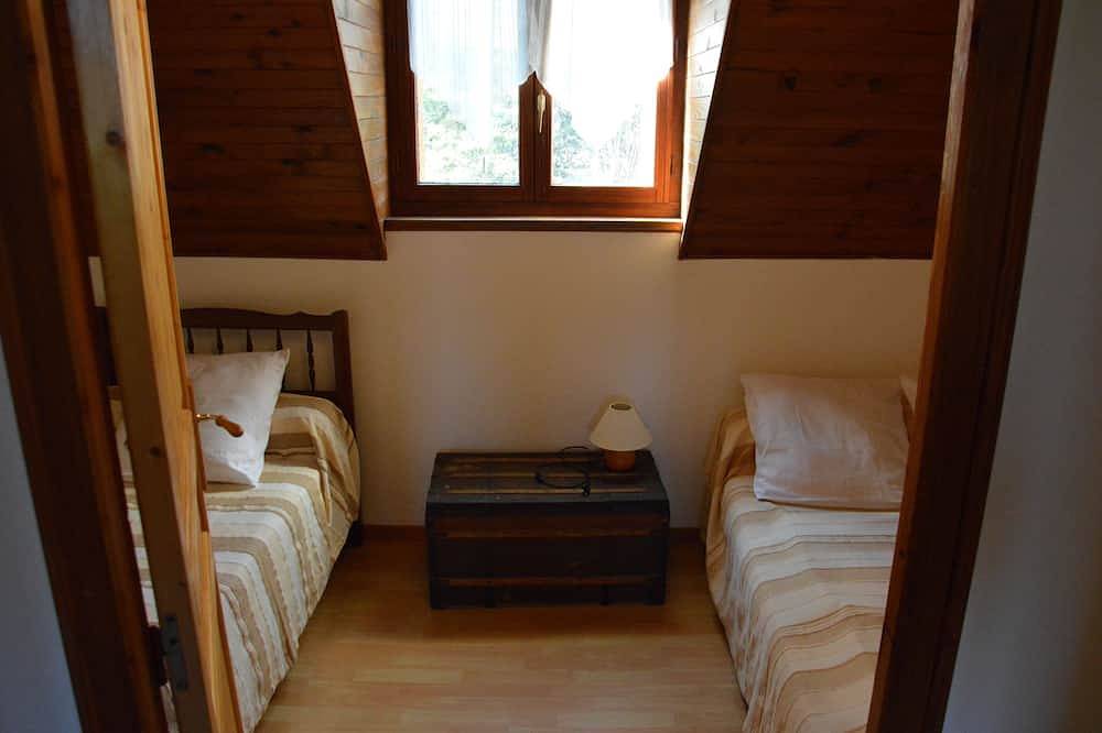 Country house in the mountains feet in Volcans d'Auvergne Regional Nature Park