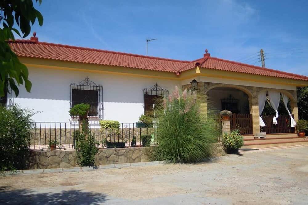 Chalet / Hütte - Sanlucar de la Mayor in Sanlúcar la Mayor, Sevilla Provinz