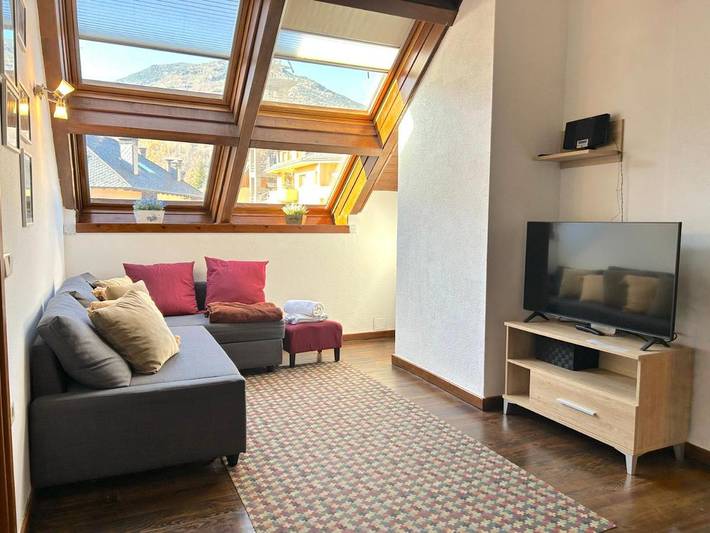 Apartamento de vacaciones para 8 personas, con vistas, Se admiten mascotas en Pallars Sobirà