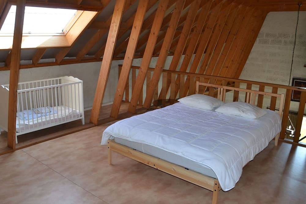 Vakantiehuis in rustige omgeving en grote tuin in Marche-en-Famenne, Provincie Luxemburg