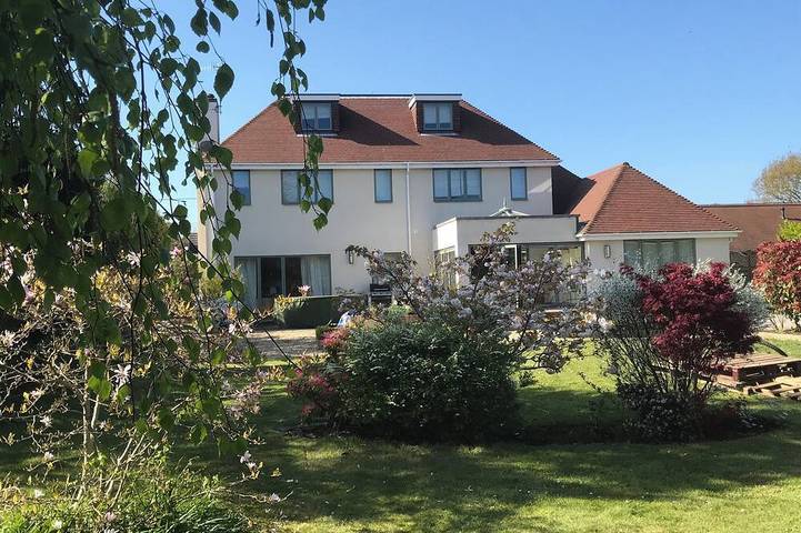 Holiday rental for 12 people, with garden on the Isle of Wight