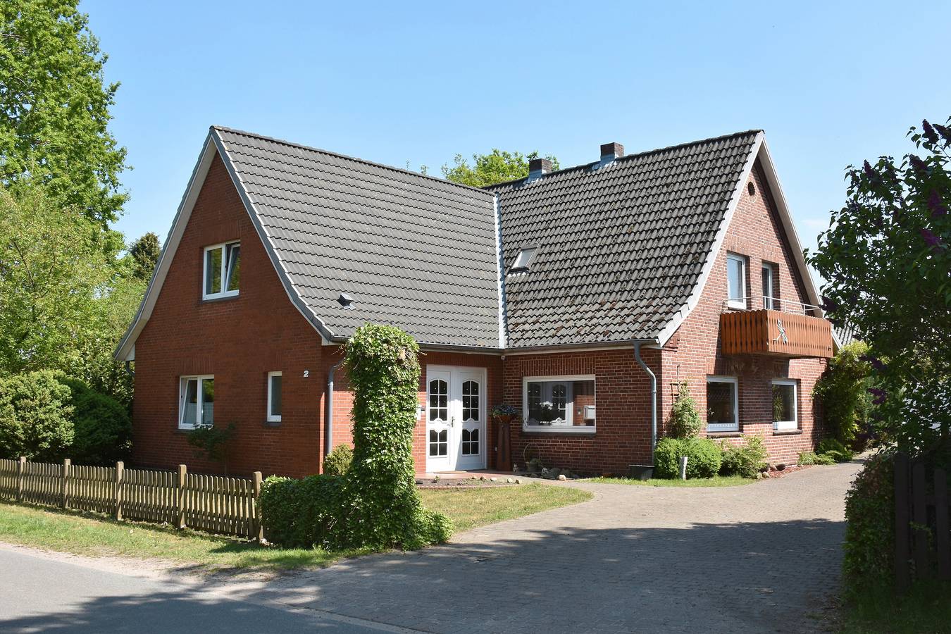 Ganze Wohnung, Apartment 'Urlaub Am Nord-Ostsee-Kanal' mit gemeinsamer Terrasse, gemeinsamem Garten und Wlan in Bokelrehm, Kreis Steinburg