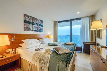 Villa für 10 Personen in Rogoznica, Šibenik-Knin, Bild 4