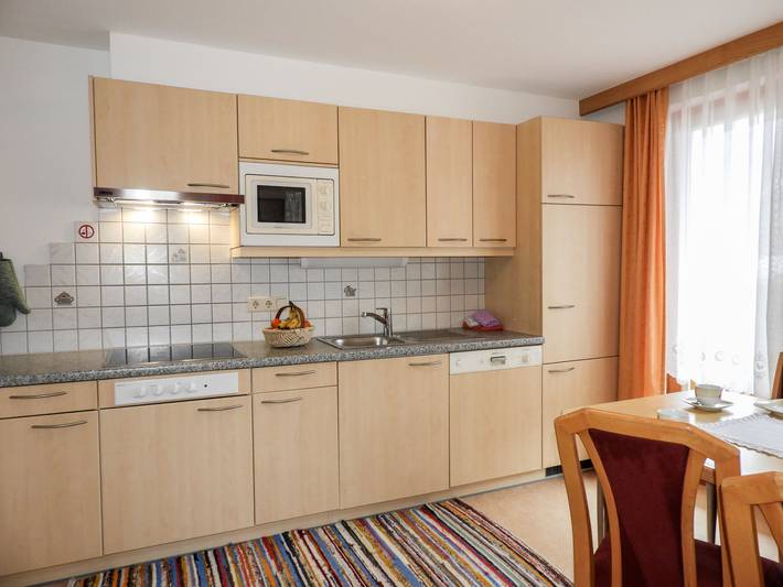 Ferienwohnung für 4 Personen, mit Terrasse und Garten sowie Sauna in den Schweizer Alpen - 4