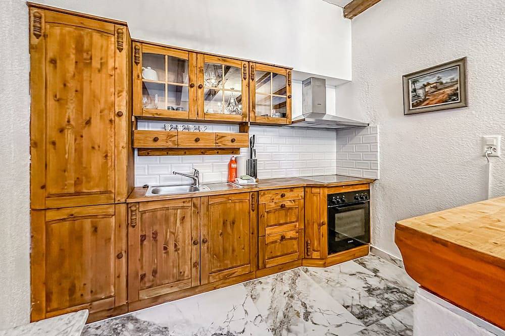 Appt 2 Bedroom - Château du Châtelard in Montreux, Genfer See