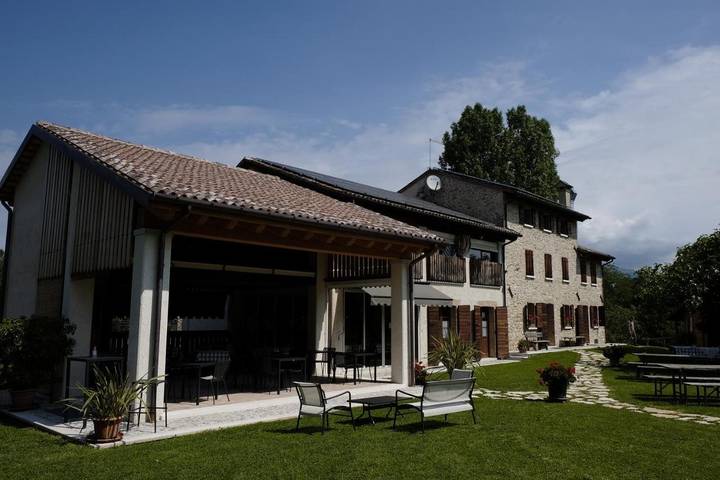 Location de vacances pour 3 personnes, avec Jardin et Vue à Pederobba - 3
