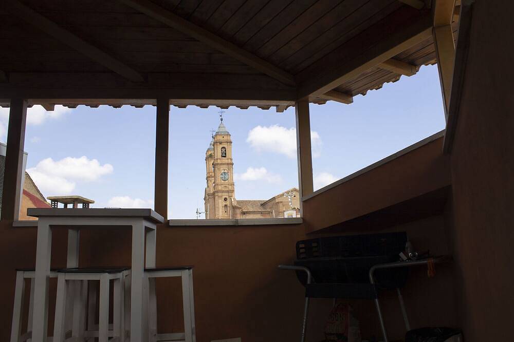 Entire apartment, 2 Bedroom Apartment Africa in Munébrega, Saragossa Province