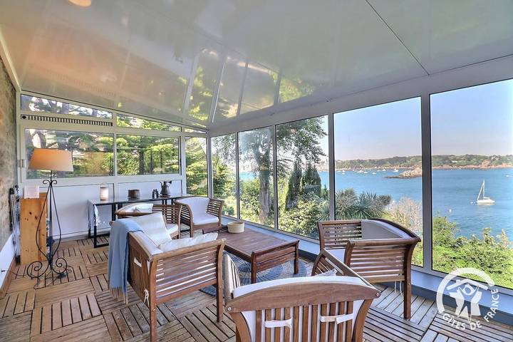 Gîte pour 3 personnes, avec Terrasse et Vue à Dinard