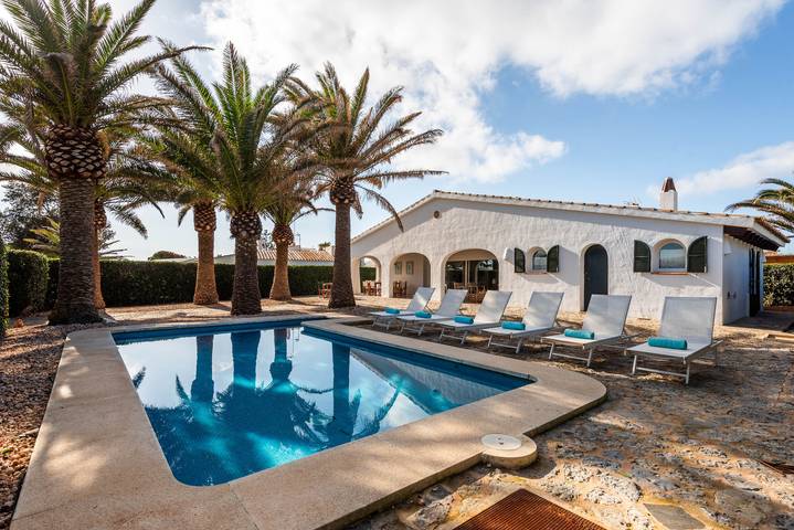 Chalet para 8 personas, con terraza y jardín en Sant Lluís