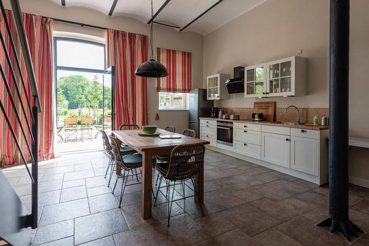 Ferienwohnung für 2 Personen, mit Terrasse und Ausblick in Fürstenberg/Havel - 2