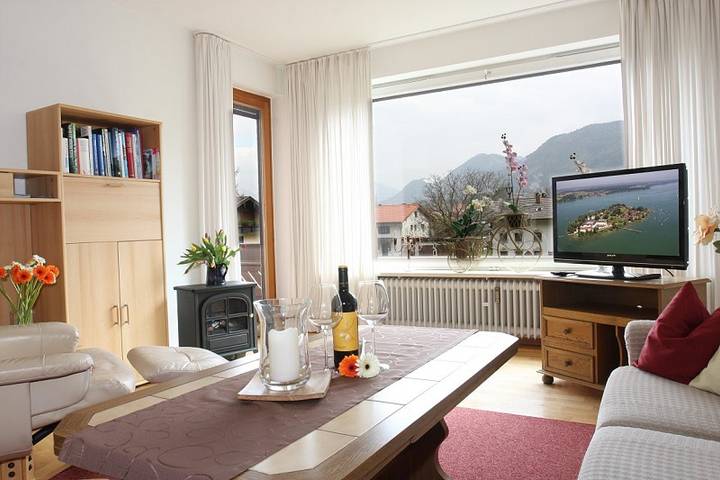 Ferienwohnung für 5 Personen, mit Garten und Terrasse in Bernau am Chiemsee - 2