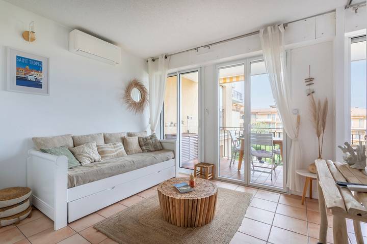 Ferienwohnung für 2 Personen, mit Balkon und Pool in Saint-Tropez - 2