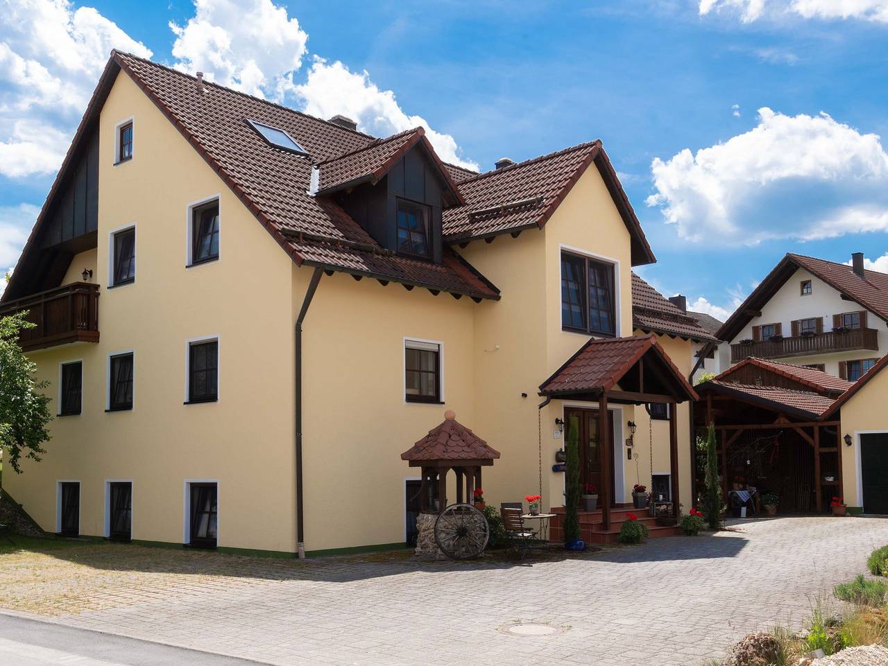 Ganze Ferienwohnung, Ferienwohnungen Martina Bayer - Ferienwohnung Am Paradies in Pottenstein, Frankenalb