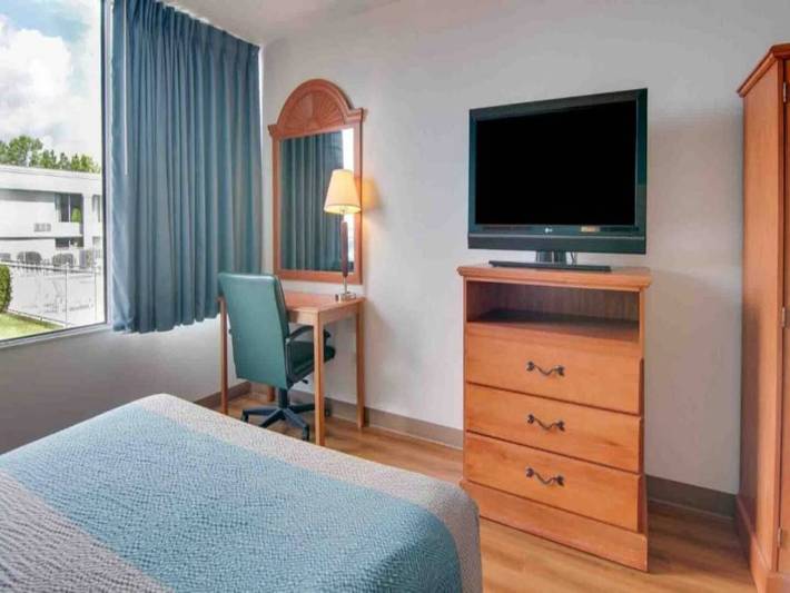 Apartamento entero, 1 cama tamaño queen | Movilidad | Bañera | Nsmk in Clarion (PA), Condado de Clarion