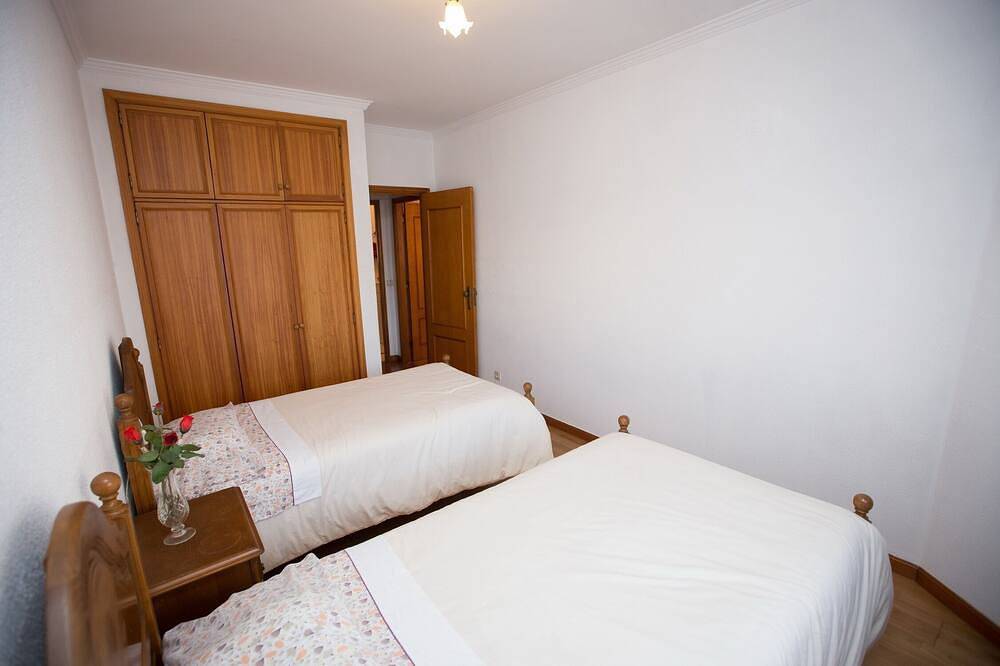 Ganze Wohnung, Neu renoviertes T3 in Povoa de Varzim in Povoa de Varzim, Porto Distrikt