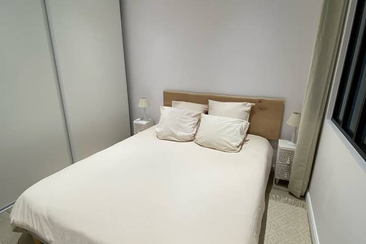 Appartamento intero, Superb T2 45 m2 new town center 5 pers. Air-conditioned, comfortable beach 300m away in Ajaccio, Golfe D'Ajaccio