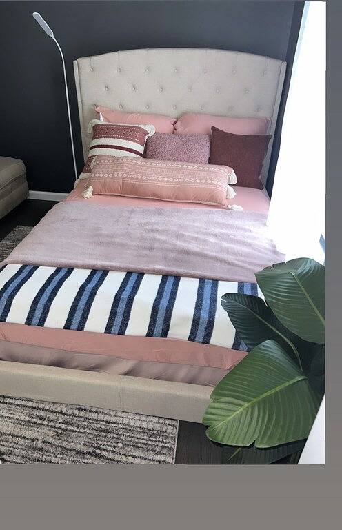 The Luxe Landing w/Pool Table, Free Parking ,Self check-in and Wifi in East Orange, Essex County (NJ)