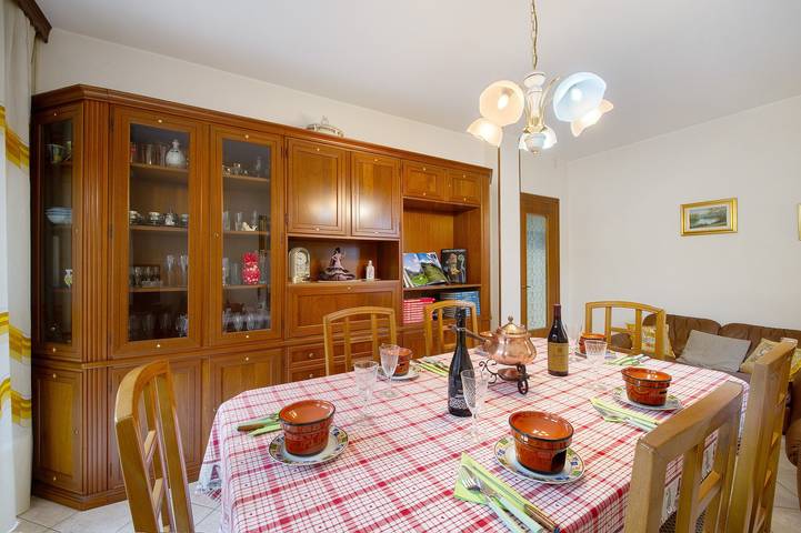 Casa vacanze 'Gianluca' con vista sulle montagne, terrazza privata e Wi-Fi in Signayes, Aosta