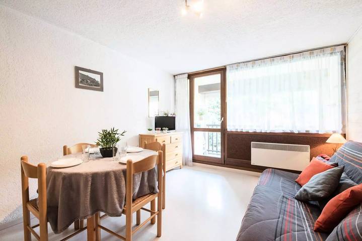 Gîte pour 4 personnes, avec Balcon et Vue dans Office De Tourisme De Saint Laurent Soulan - 4