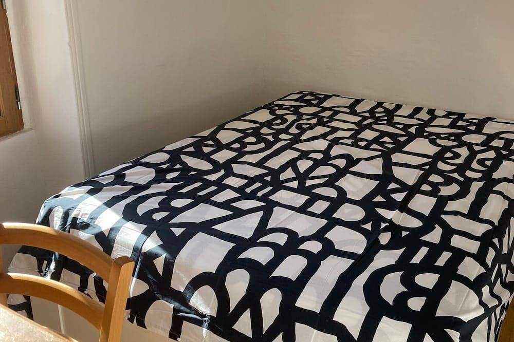 Renovated house with garden and Wi-Fi in Locmaria in Locmaria, Côte des Mégalithes