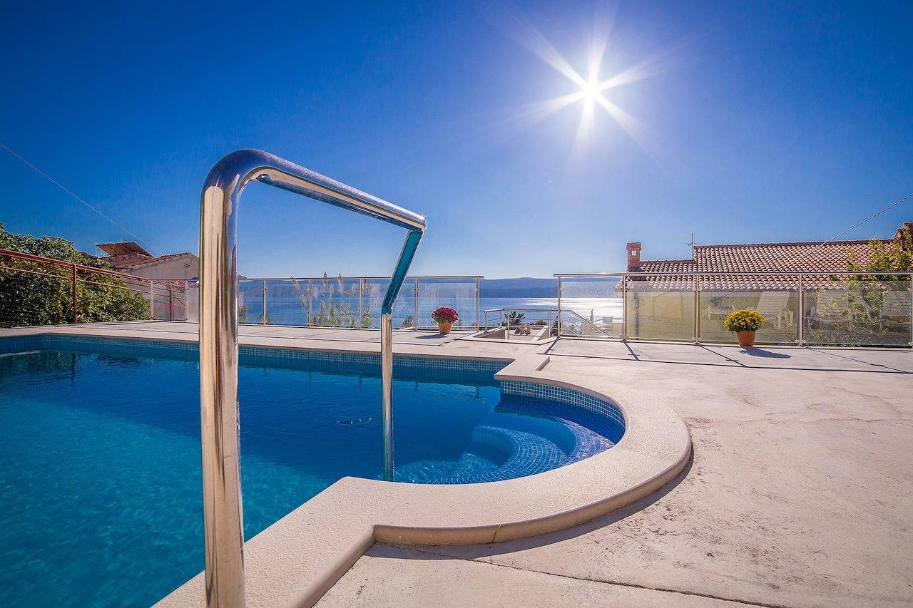 Ferieleilighet til 4 Personer i Lokva Rogoznica, Kroatisk Adriaterhav