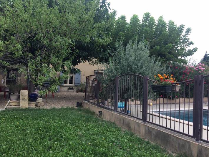 Villa pour 10 personnes, avec piscine ainsi que jacuzzi et jardin, animaux acceptés à Orange - 3