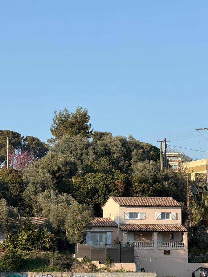 Villa pour 7 personnes, avec jardin et vue, animaux acceptés à Villeneuve-Loubet