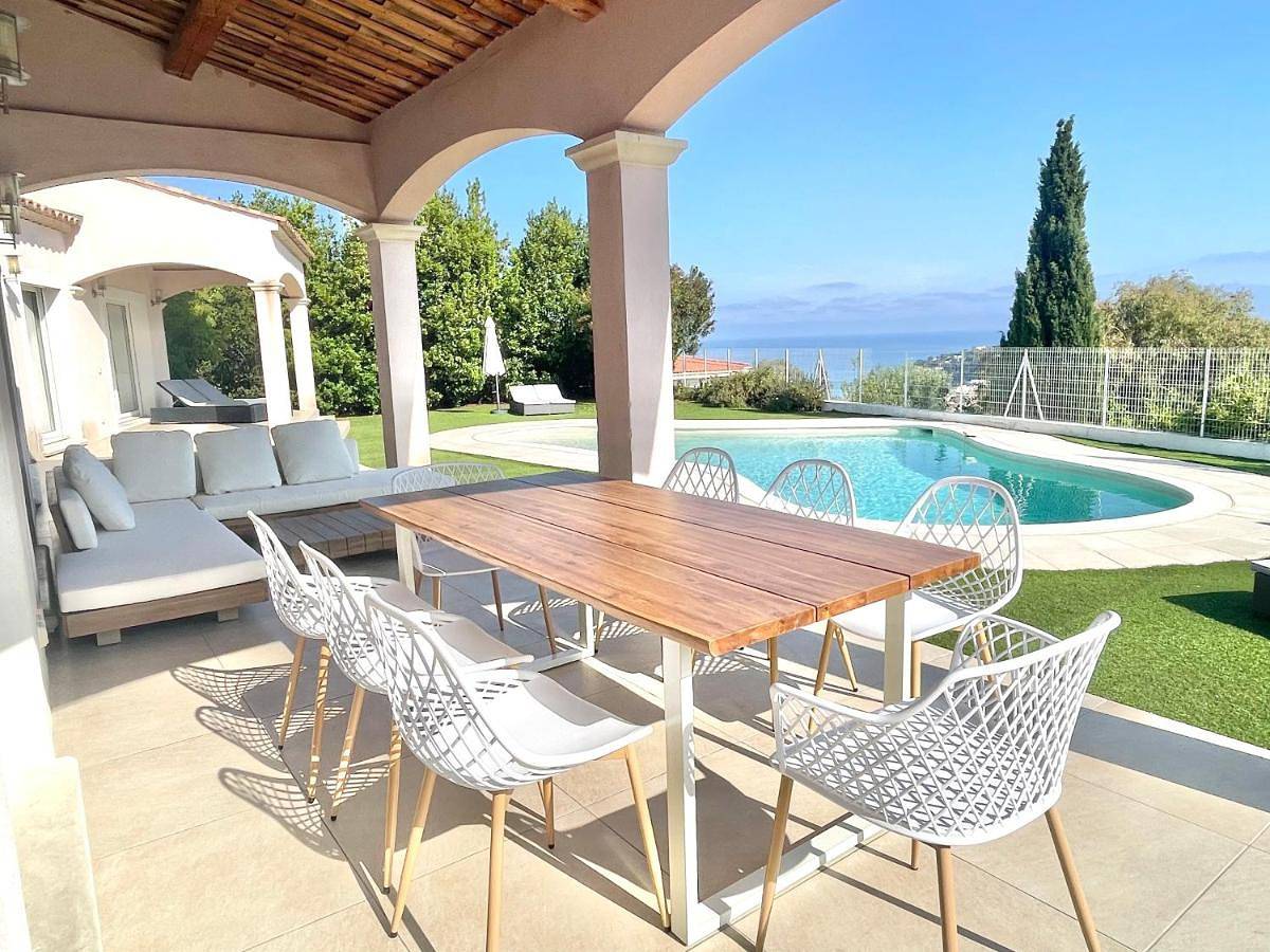 Villa Le Clos des Lauriers in Roquebrune-Cap-Martin, Côte méditerranéenne (France)