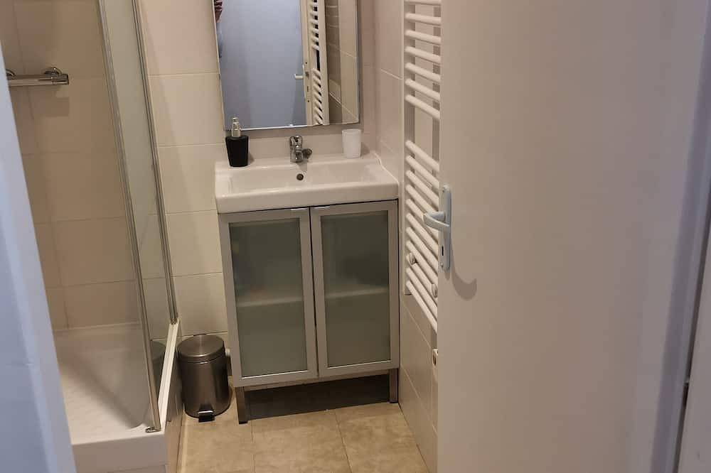Apartamento entero, Cosy studio at the foot of the Flachet metro station in Villeurbanne, Ródano