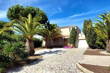 Villa pour 8 personnes, avec jardin à Marseillan