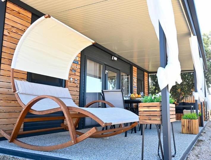 Camping pour 5 personnes, avec piscine et terrasse à Pirovac - 2