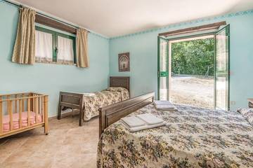 Agriturismo per 15 Persone in Bevagna, Perugia e dintorni, Foto 2