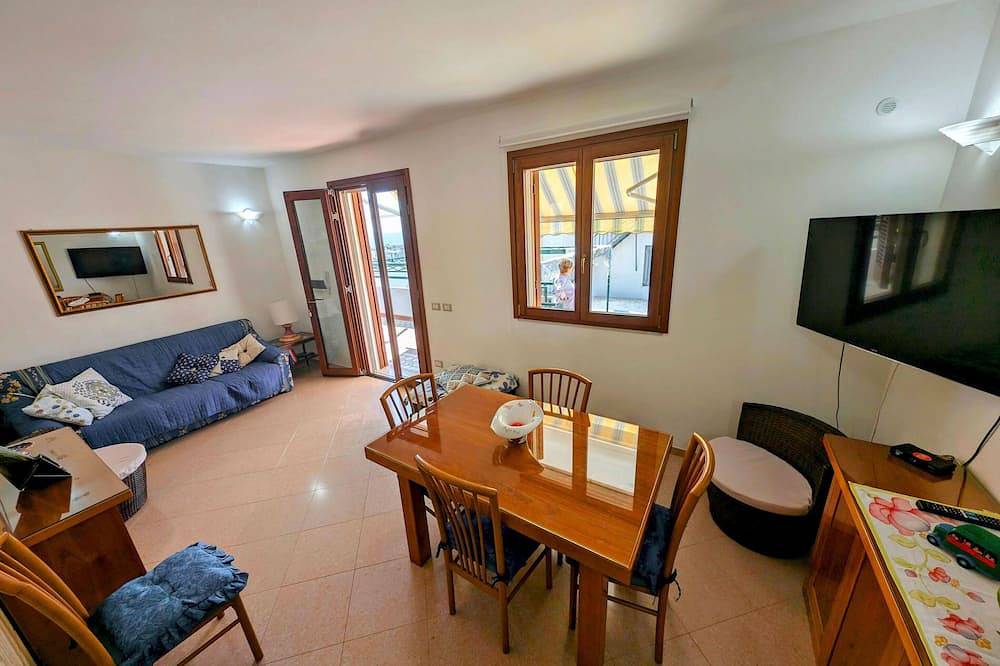 Oikia Holidays Santa Cesarea Terme Casa Rosa in Santa Cesarea Terme, Lecce Province