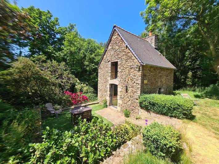 Location de vacances pour 14 personnes, avec vue et jardin à Saint-Samson-sur-Rance - 2