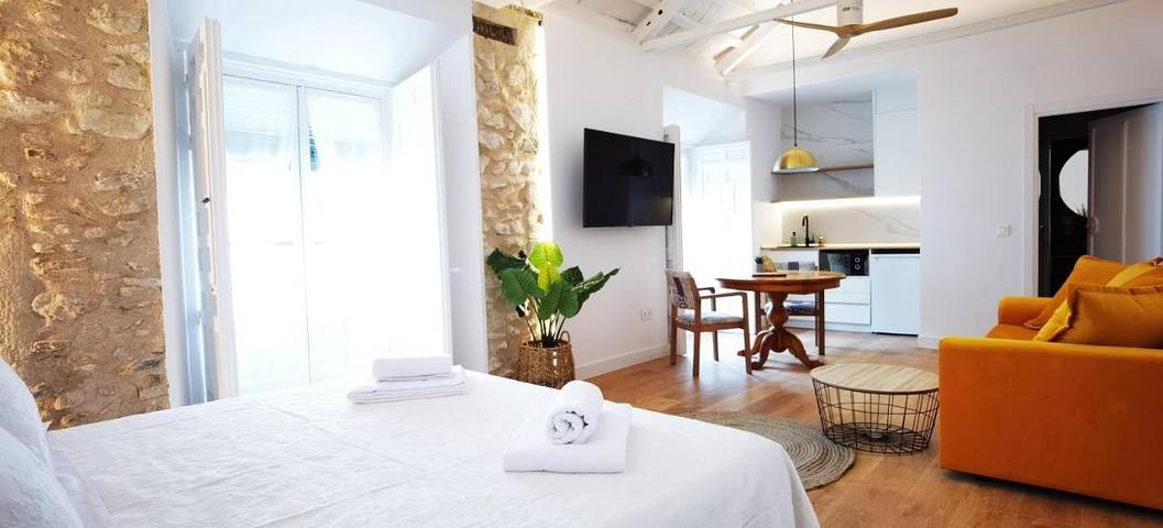 Casa rural con piscina para 4 personas, con piscina además de jardín y vistas en Provincia de Ciudad Real - 3