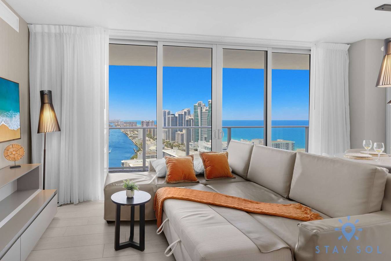 Apartamento entero, Luxury 2Br- Front Ocean   Bay View   Amazing Pools in Hollywood Beach (FL), Hollywood (Florida)